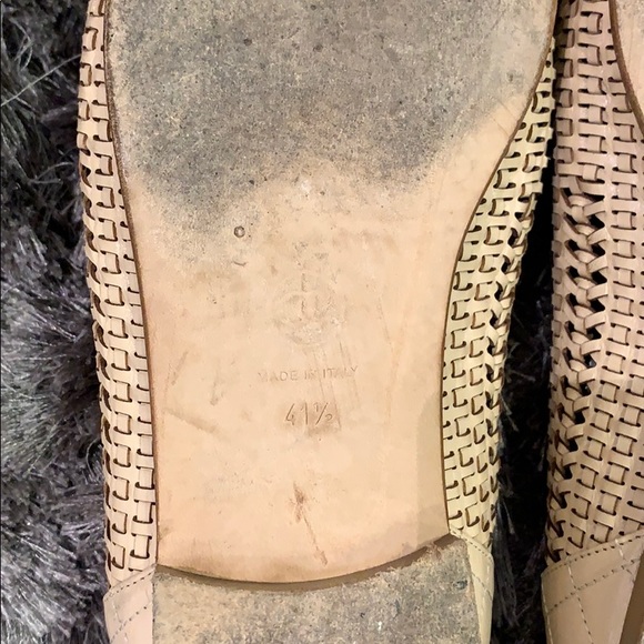 Chanel shoes - Picture 4 of 8